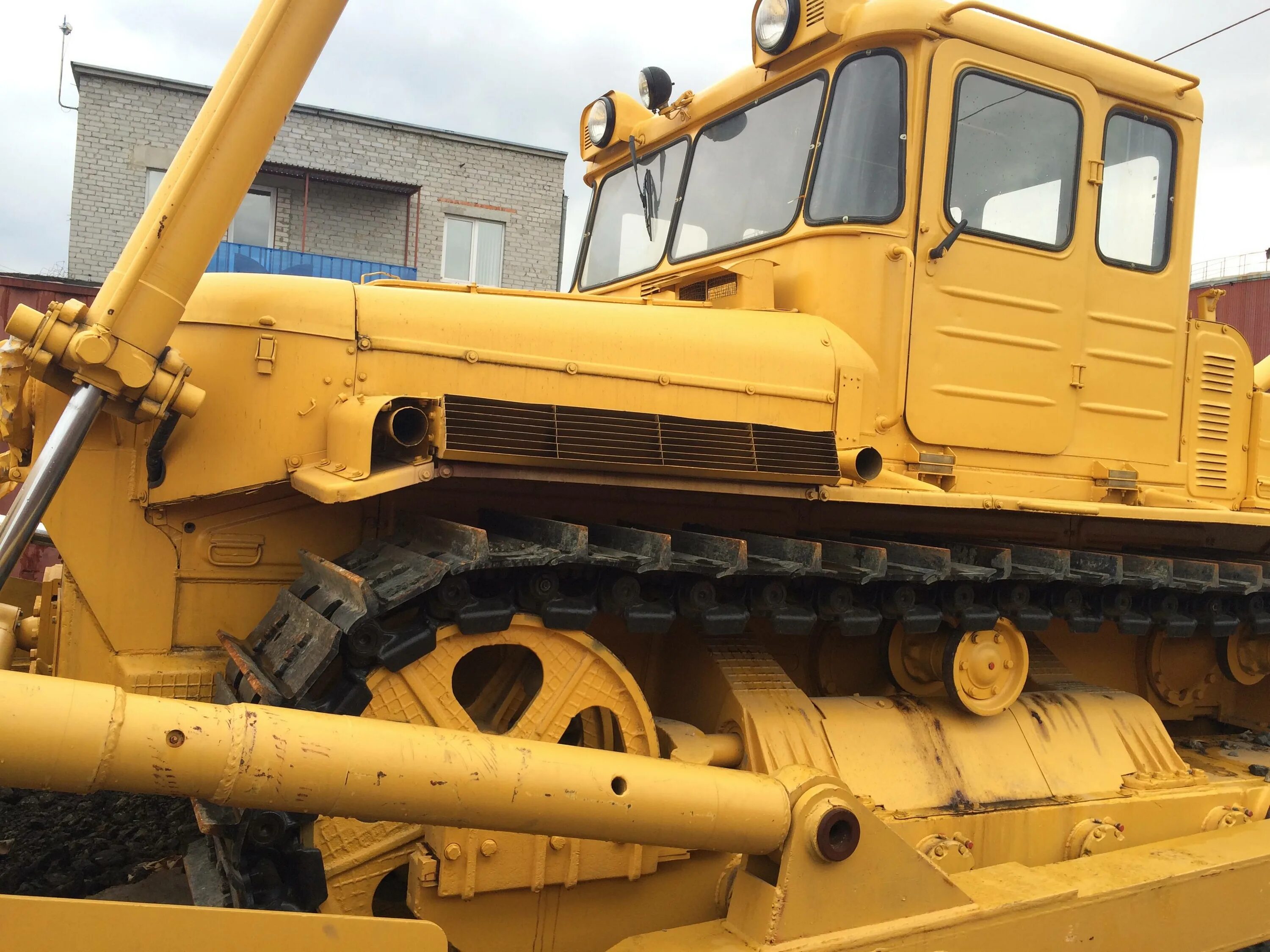 Бульдозер 250. Бульдозер дэт 250 м2б1. Трактор чтз дэт 250. Дэт 250 бульдозер. Советский бульдозер дэт 250.