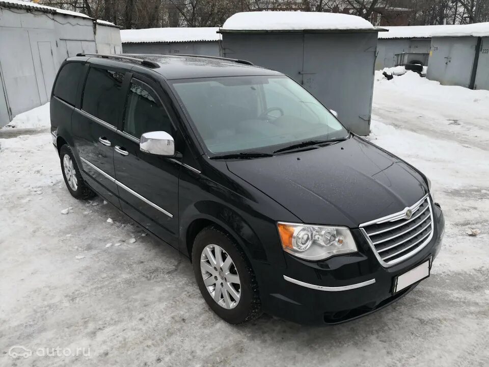 Крайслер дизель купить. Chrysler Grand Voyager 2008 2.8 дизель. Крайслер Вояджер 5. Крайслер Гранд Вояджер 2010. Крайслер Гранд Вояджер 2.