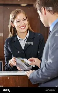 Pay hotel