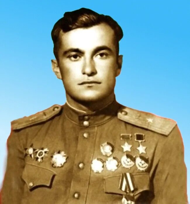Амет хан дважды герой советского союза. Летчик крымский татарин. Летчик крымский татарин. Летчик крымский татарин. Летчик крымский татарин.