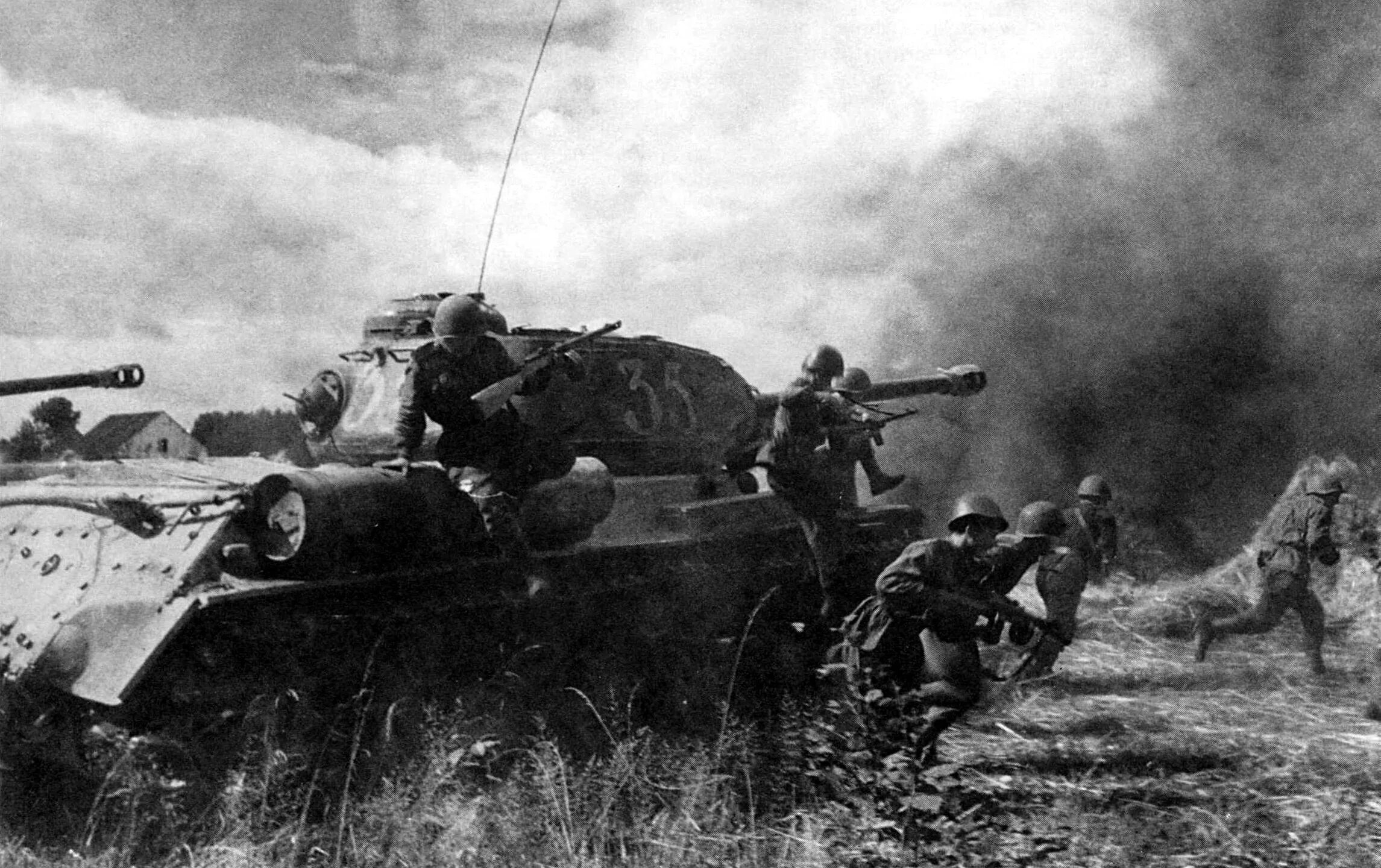 10 сражений великой отечественной войны. Дебреценская операция 1944. Атака танков ВОВ 1941. Танкисты на войне 1941-1945. Танковый бой 1941-1945.