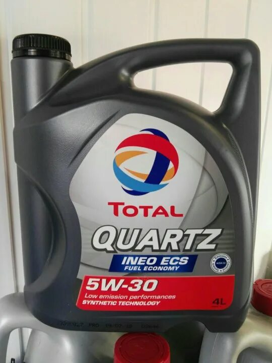 Масло total quartz ineo ecs. Тотал ИНЕО 5w30. Total Quartz ineo ECS 5w-30 5л. Масло моторное Quartz ineo ECS 5w30 синт. 4л. Тотал 9000 5w30 Quartz ineo ECS синт. 4л, шт.