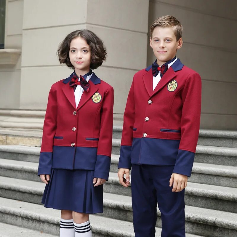 Детская школьная форма. Школьная униформа в англии. School uniform vest японская. He wear a uniform at school. Форма для школы.