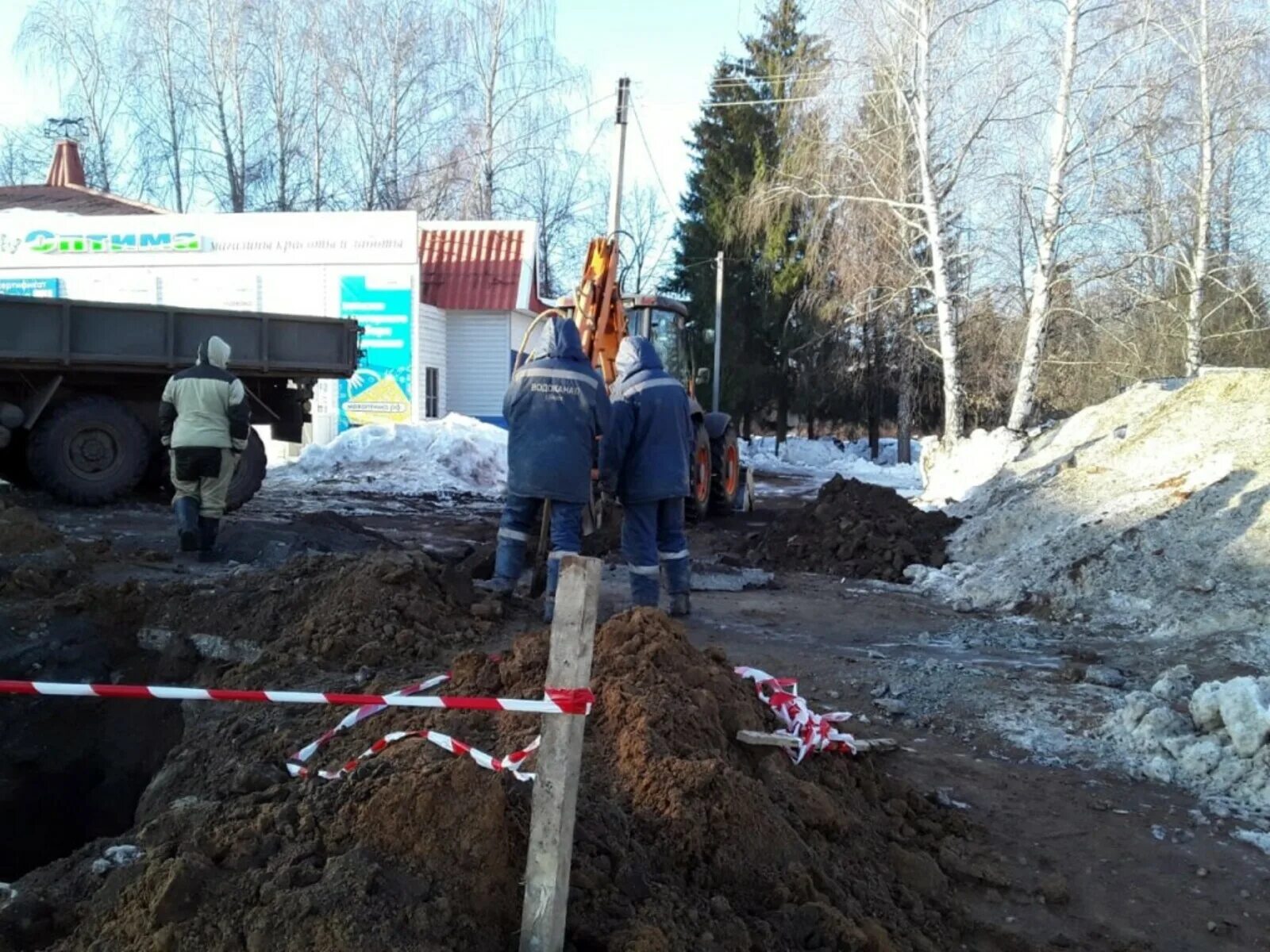 Бирск центр города. Церковь фото. Магазин берендей бирск. Бирск праздник бирское яблоко. Новости бирска.