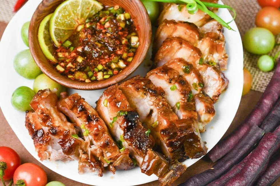 Грудинка фаршированная (свинина, баранина). Грудинка фаршированная свинина. Грудинка фаршированная баранина. Грудинка свиная фаршированная. Грудинка баранья фаршированная.