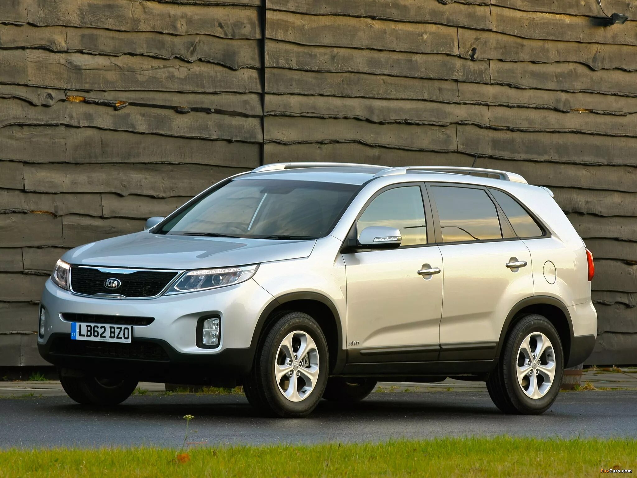 Киа соренто 1 3.3. Kia Sorento XM 2012. Kia Sorento 2012. Kia Sorento 2012-2015. Kia Sorento 2013.