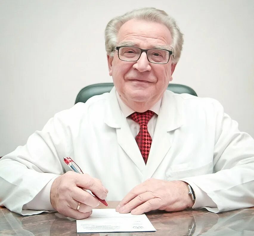 Хохряков доктор физико-математических наук. Степень доктора наук. Научный доктор. Медики математики. Трезубов владимир николаевич.