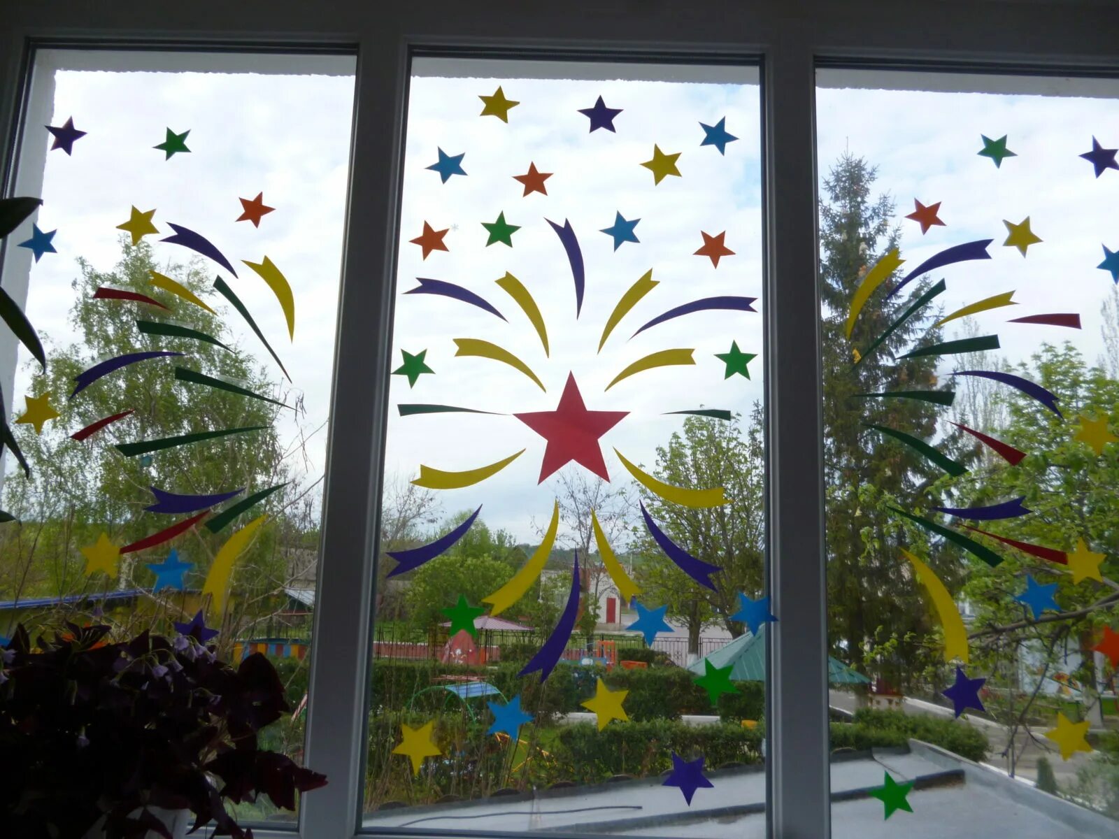 Трафареты к 9 мая. Трафареты на окна к 23 февраля. Трафареты на окна к 23 февраля. Вытынанки на 23 февраля. Открытка вырезалка на 23 февраля.