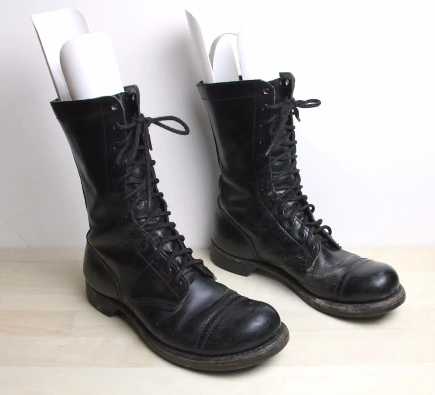 Берцы altama combat boots 8. Берцы зимние комбат. Ботинки коркоран jump чёрные. Берцы combat. Берцы замшевые комбат.