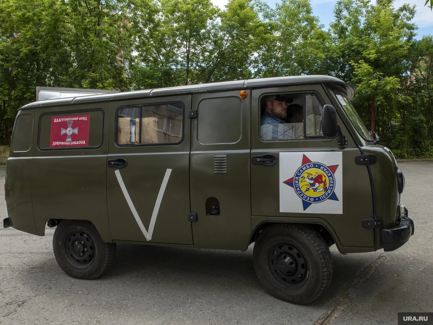 Военный УАЗ Буханка бронированный. УАЗ Буханка военный сво. Буханка броневик. УАЗ Буханка на Донбассе. Сво уазики