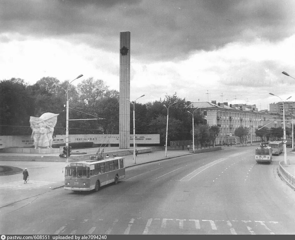 Перекресток Московского и Михайловского шоссе Фотографии 1990-х годов 2025 Рязан