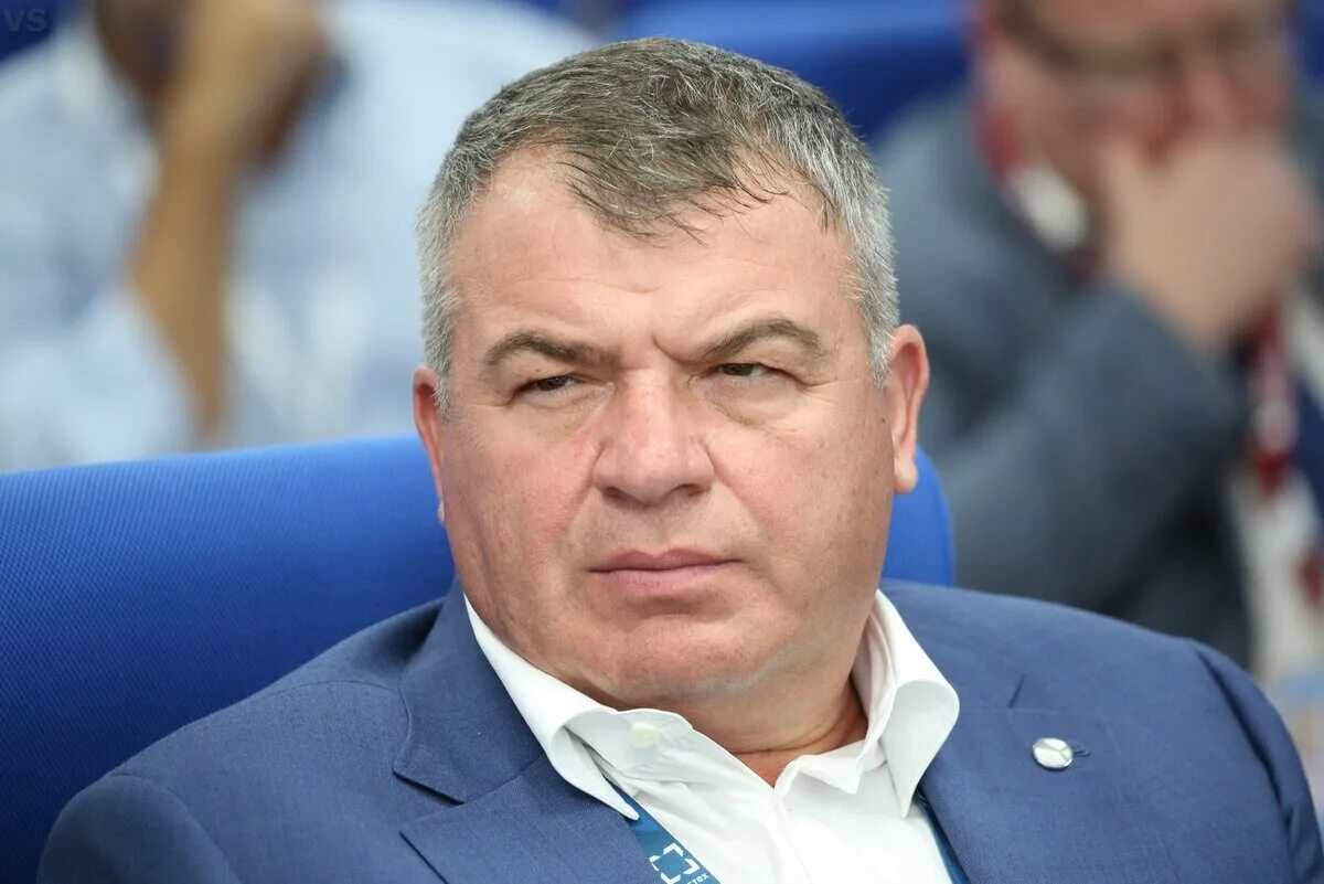 Сердюков где сейчас работает 2025. Анатолий эдуардович сердюков. анатолий сердюков министр обороны. анатолий сердюков (2007-2012). анатолий сердюков ростех.