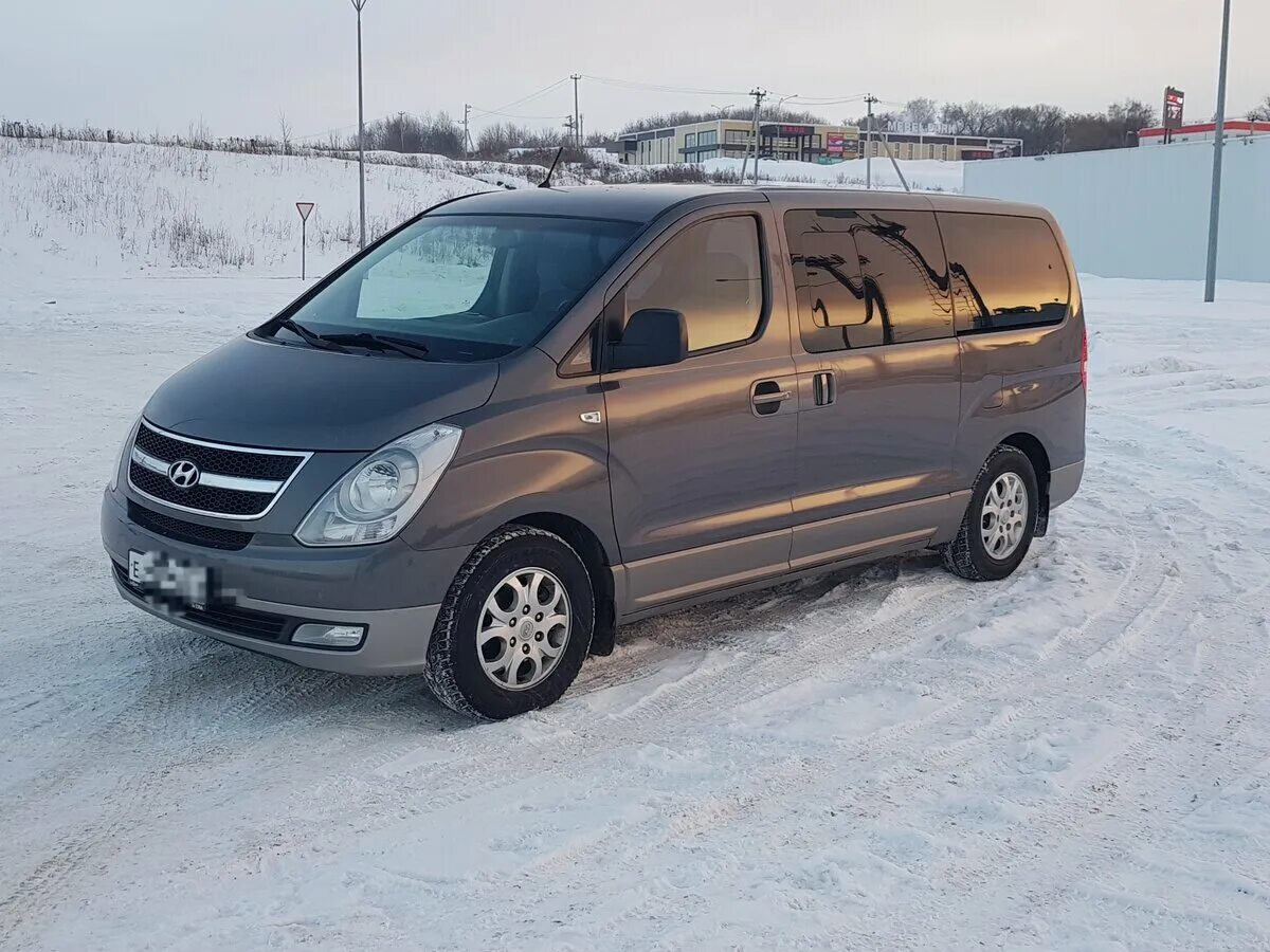 Автомобиль h 1. Hyundai h1 2015. Хендай h1 2015. Hyundai h1 2012. Хендай h1 2012.