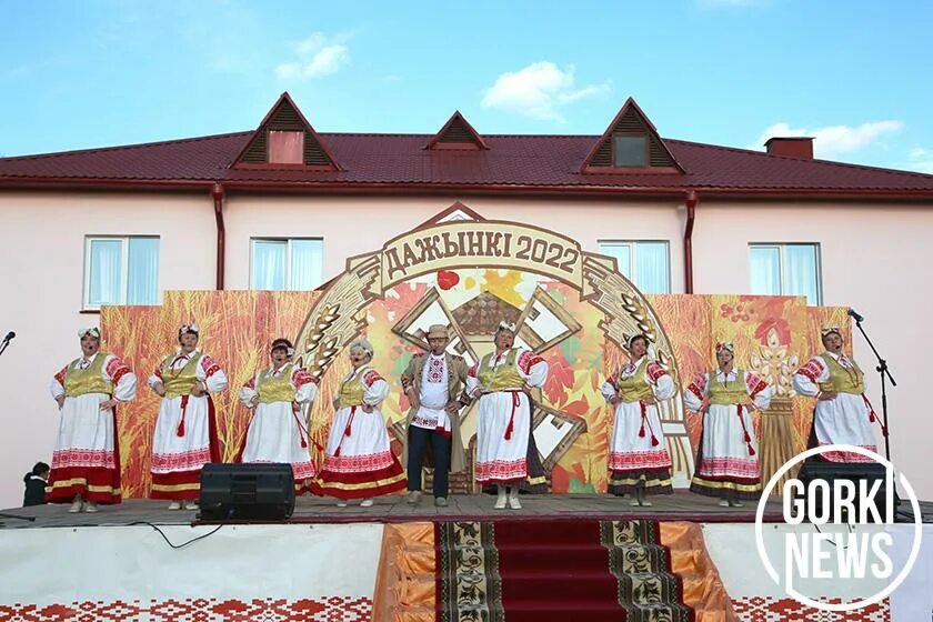 Дожинки агрогородок. Дожинки агрогородок. Фигуры из соломы на дожинки. Дожинки агрогородок. Зажевичи.