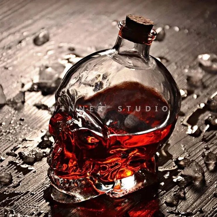 skull bottle Skull decor, Skull, Bottle