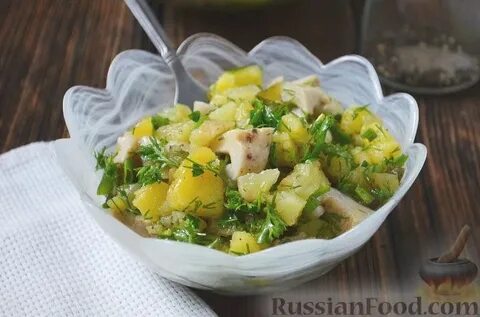 Картофель с курицей и огурцами