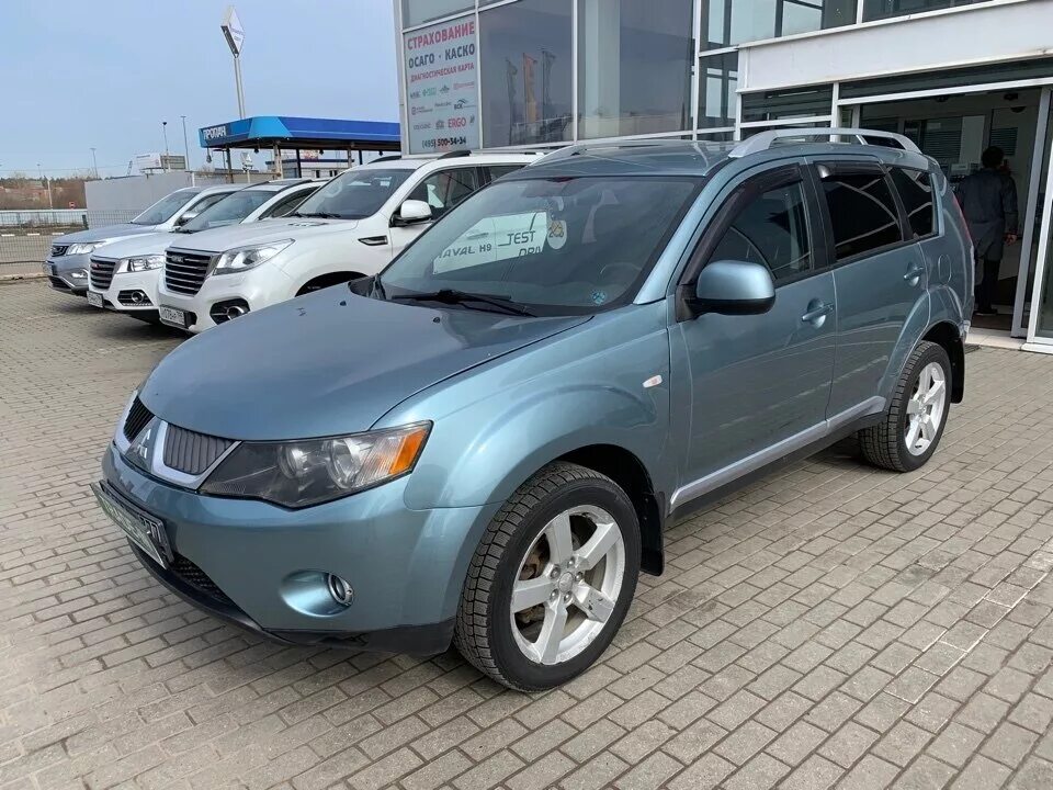 Купить митсубиси аутлендер 2008 года. Митсубиси Аутлендер 2008. Mitsubishi Outlander 2.4 2008. Аутлендер 2008 2.4. Митсубиши Аутлендер 2008.