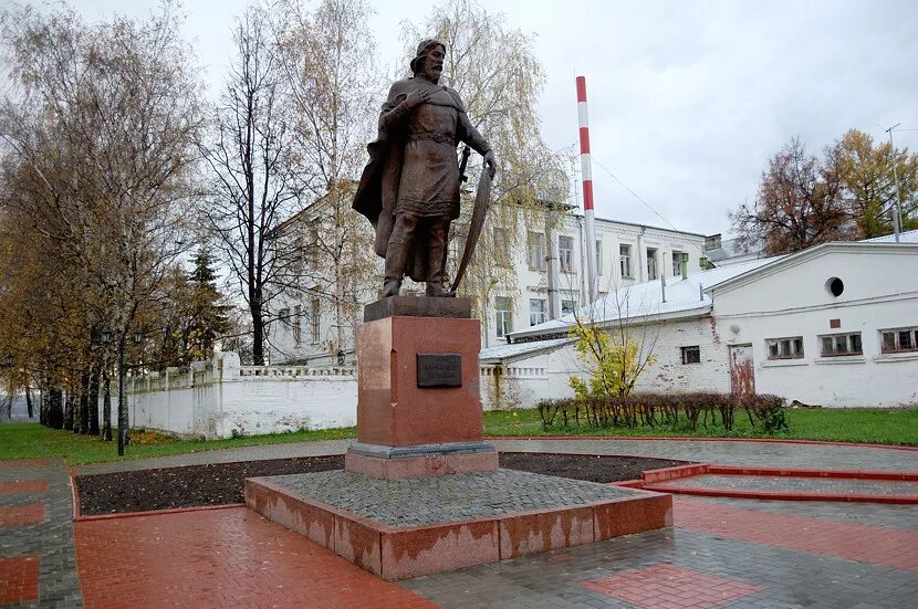 Памятник Александру Невскому во Владимире. Памятники Александру Невскому во Владимирской области. По какому адресу находится памятник