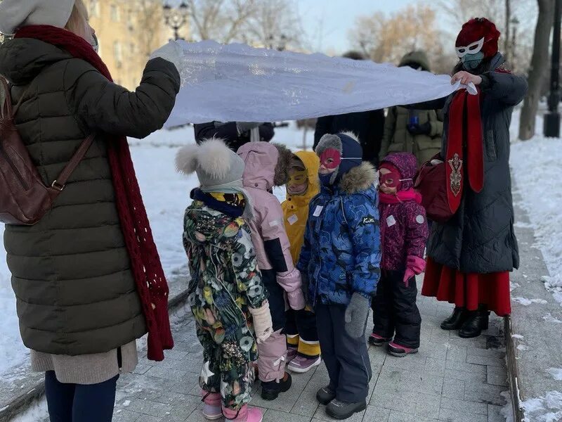 Волшебные детки арбат. Афимолл детские развлечения. Волшебный ребенок москва. Фестиваль зимняя сказка. Развивающая игрушка "волшебная книжка" (свет, звук).