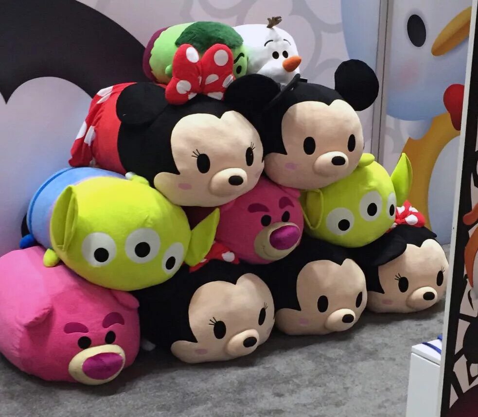 Цум цум игрушки. Tsum Tsum Disney игрушки. ЦУМ ЦУМ Дисней. Тсум Тсум Дисней. Тсум Тсум персонажи.