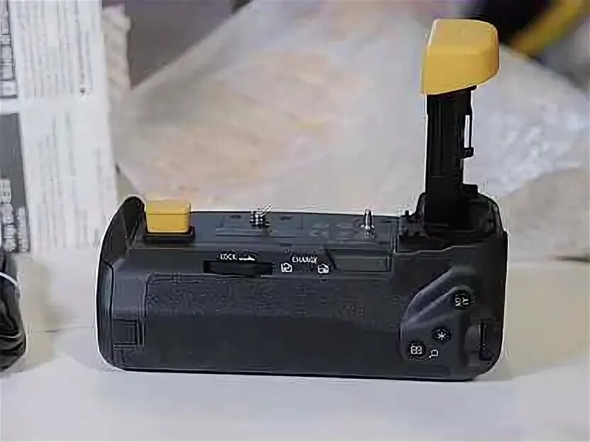 Canon r6 с батарейным блоком. Canon r6 mark ii батарейная ручка. Bg r. Bg r. Eos r10.