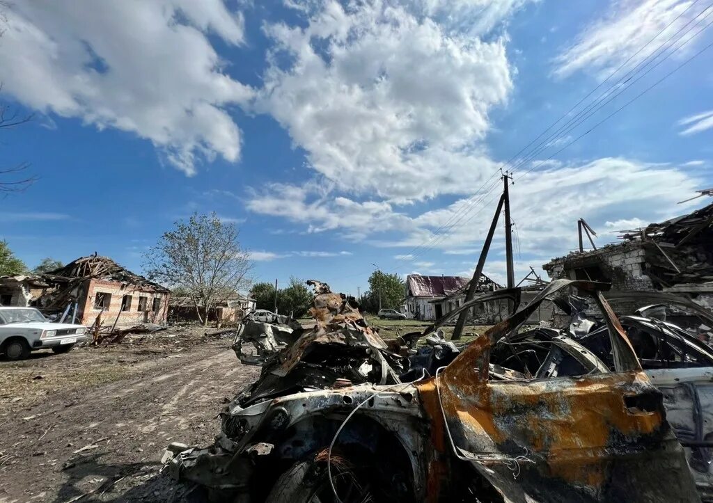 Обстрел областей со стороны украины сегодня. Разрушенные дома. Разрушенное здание. Разрушенный город. Обстрел Уразово Белгородской области.