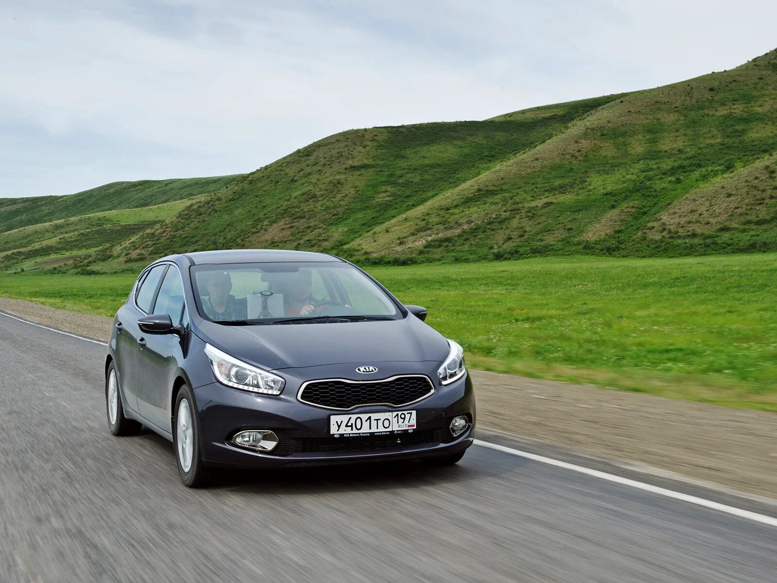 Сида россии. Kia Ceed трехдверка. Киа СИД 2013 трехдверка. Kia Ceed трехдверный хэтчбек. Кия СИД 2012 трехдверка.