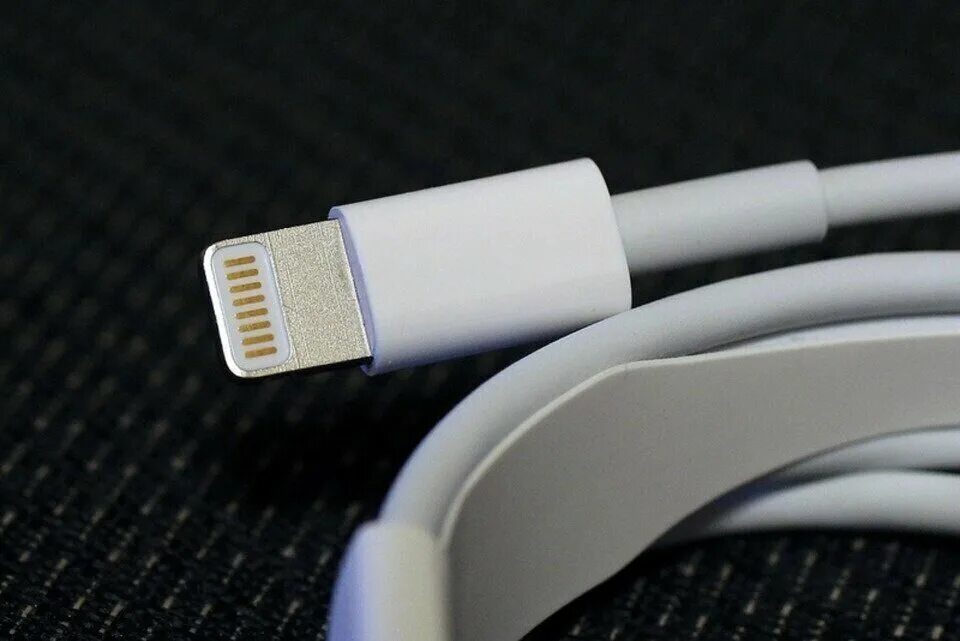 Usb lightning оригинал. Кабель Apple Lightning USB. Кабель юсб Лайтинг iphone. Кабель Lightning Lightning для iphone. Кабель Apple USB‑C/Lightning (1 м).