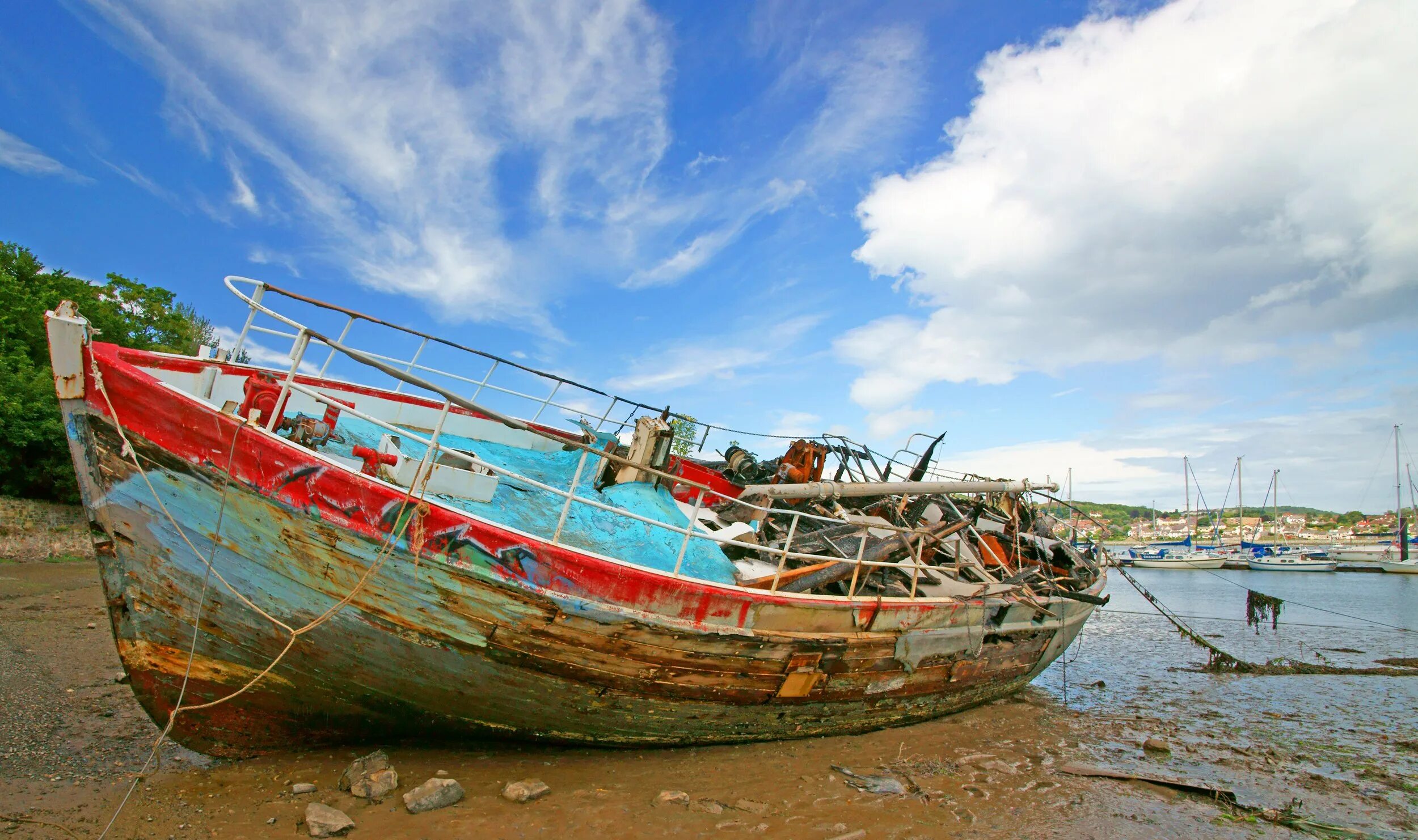 Щелевой кунгас. Восточные лодки. Кунгас. Баркас парусник. Кунгас лодка.