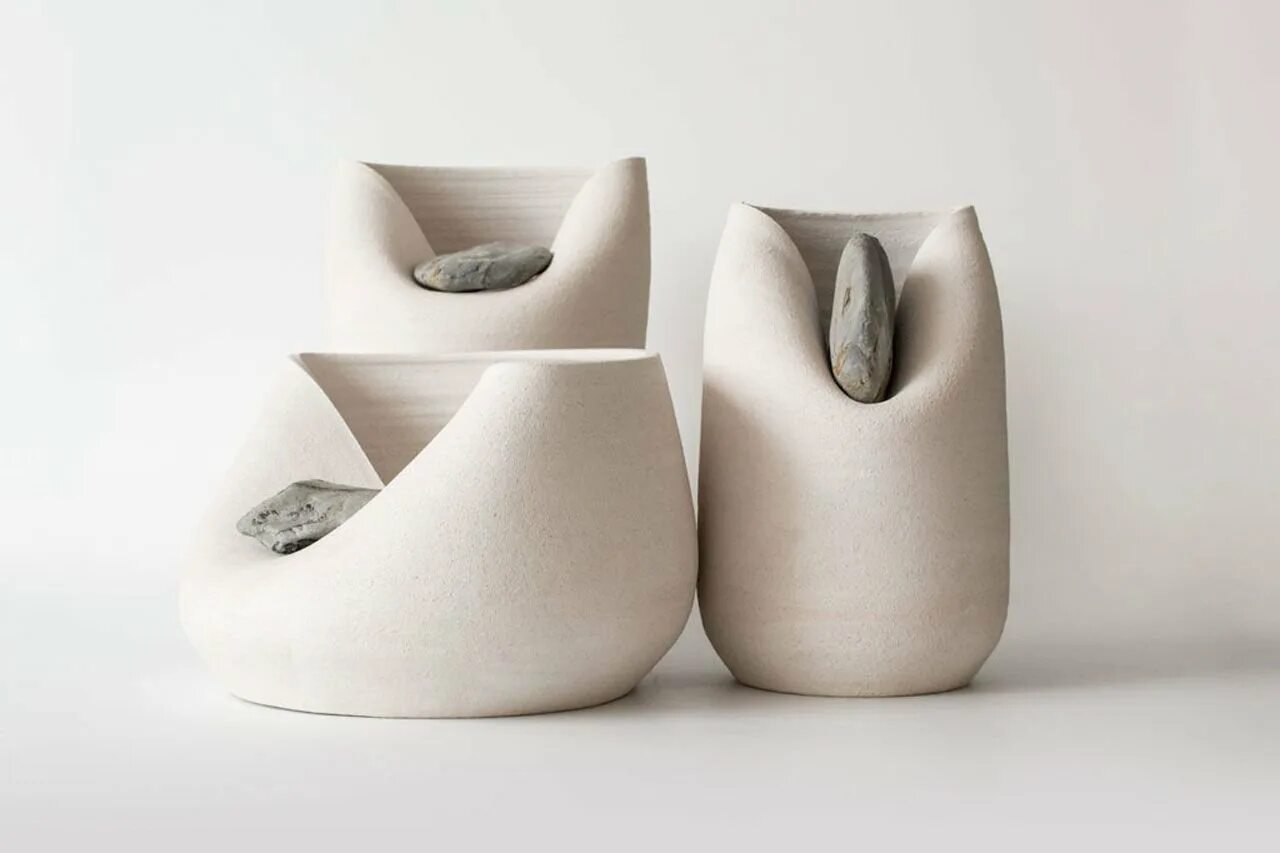 Нестандартные предметы. Необычные керамические изделия. Дизайнерские вазы. Необычная ваза. Ваза необычной формы.