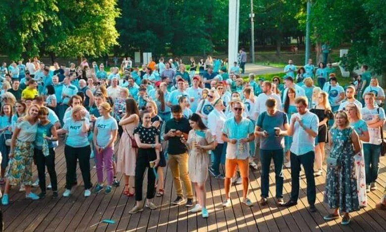 Жарим лето 2024. Жарим лето аст. Под открытым небом. Шашлык на пляже. Гастрономический туризм.