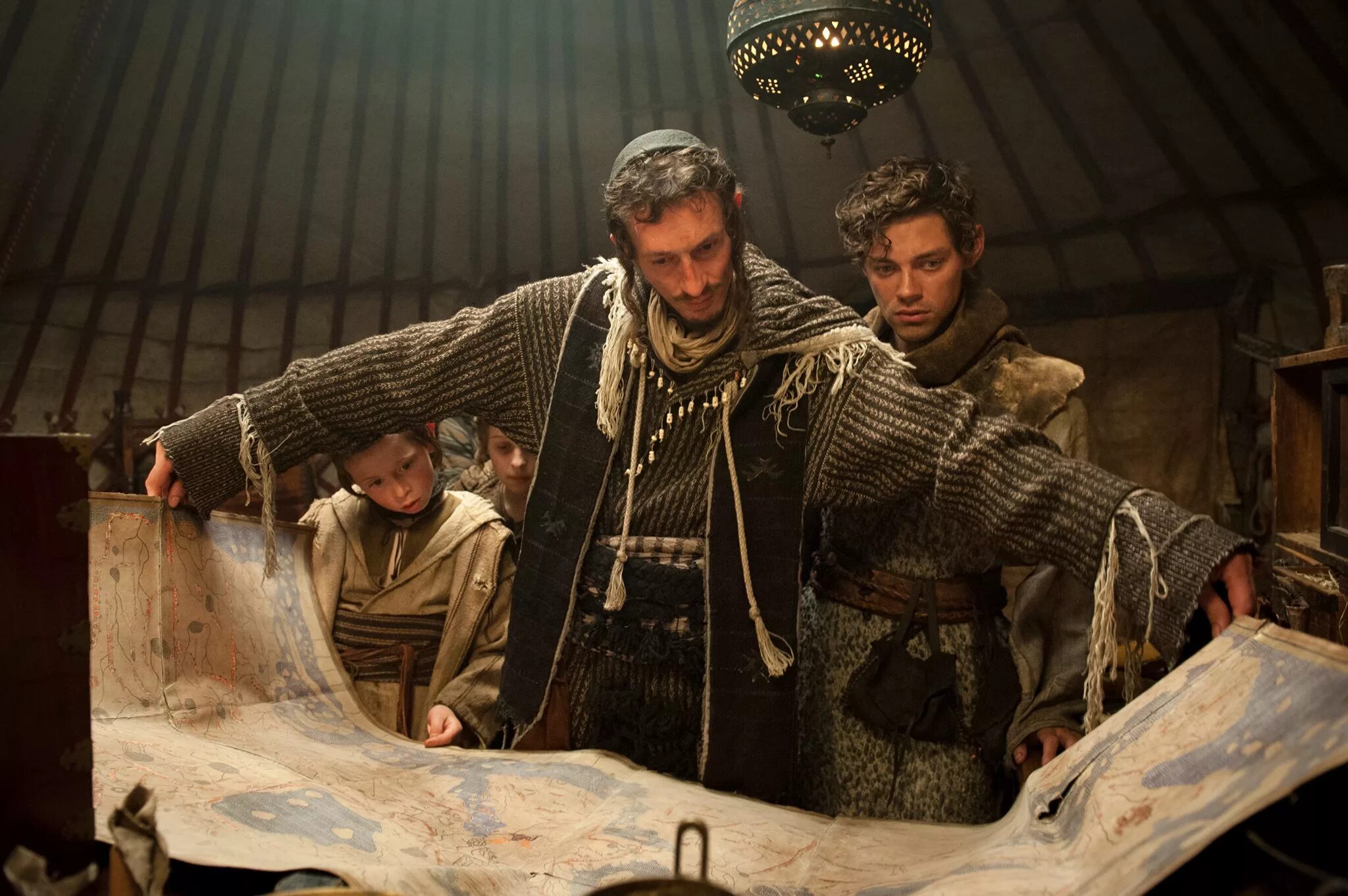 Ной гордон лекарь ученик авиценны. Лекарь авиценна фильм. Ученик лекаря фильм 2013. Лекарь ученик авиценны ребекка. Фильм авиценна ученик лекаря.