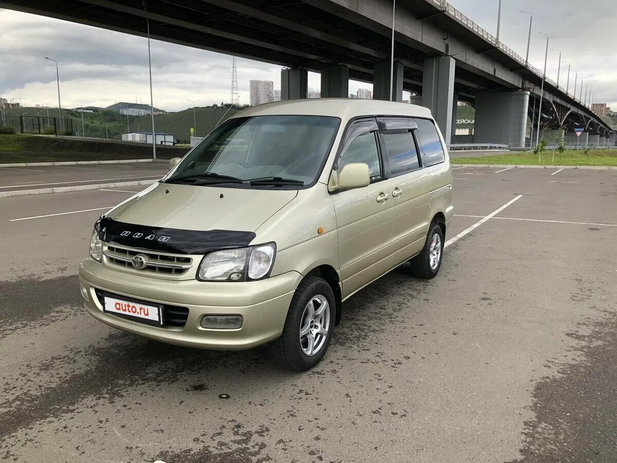 Габариты ноах 2001. Тойота ноах 2001 года. Toyota lite ace noah. Тойота ноах r60. Тойота минивэн 2001.