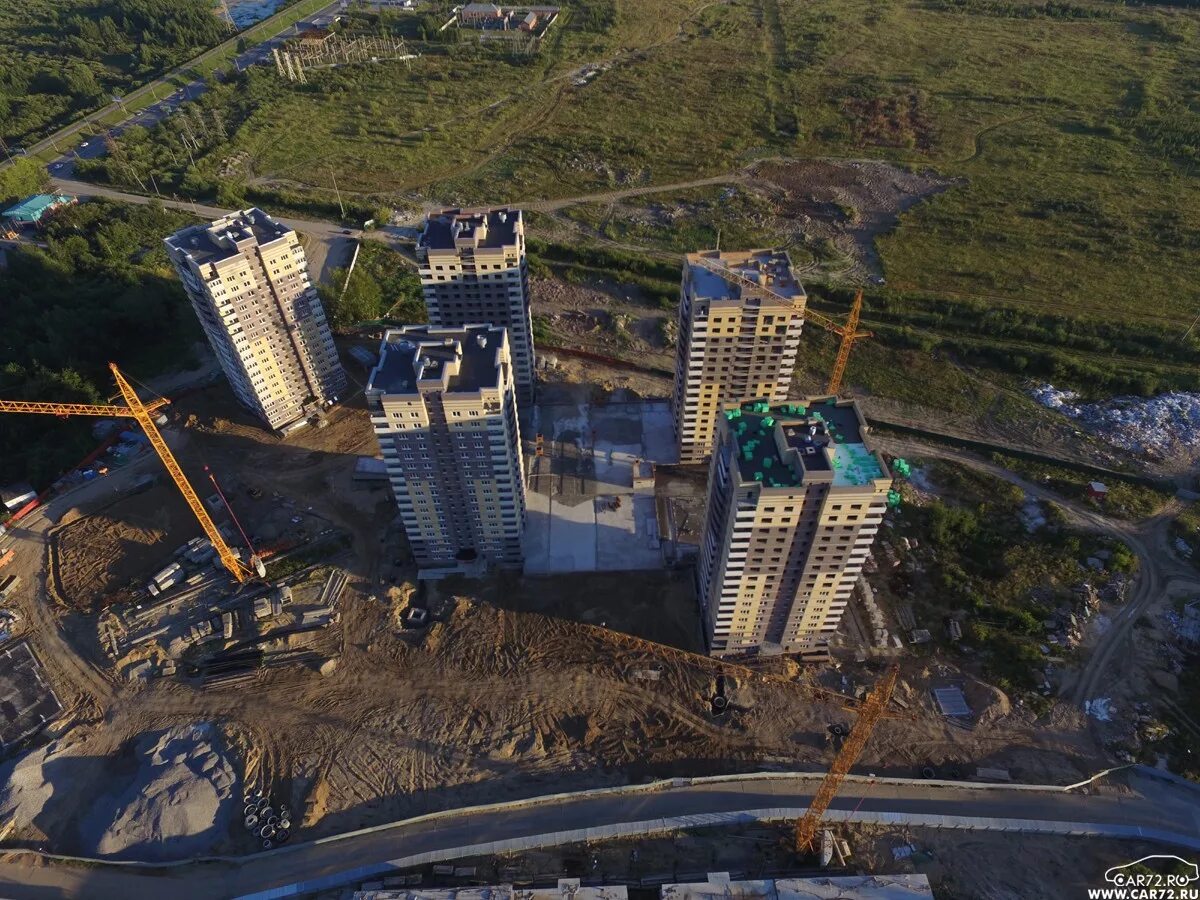 Жк горизонт сайт. ЖК Горизонт Севастополь. ЖК Горизонт Тюмень вид сверху. Аэросъемка Тюмень. ЖК Горизонт вид сверху.