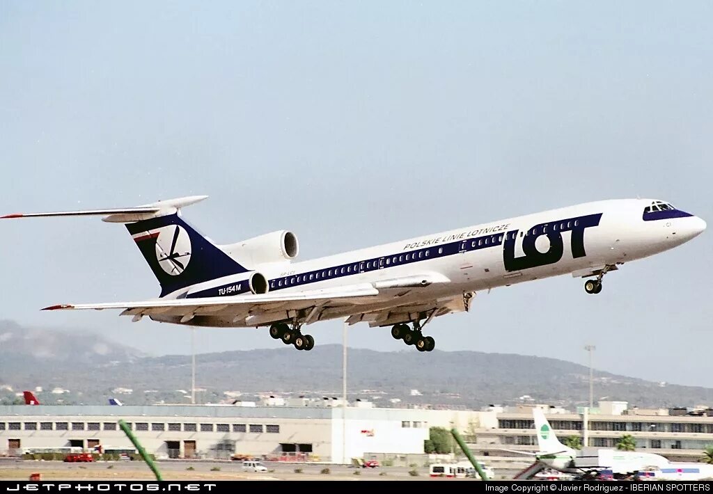 T lot. Ту-154 polish airlines lot. tu 154 lot. ту 154 польских авиалиний. ha-lcv tu-154.