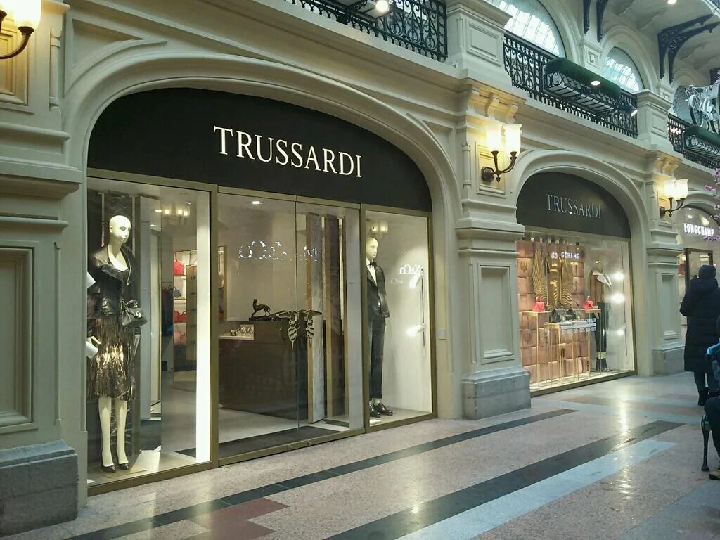 магазины одежды в италии. торговая лавка италия. магазин laforms. ювелирные магазины в италии г. магазинчики в италии.