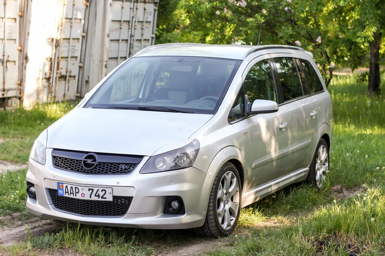 Opel zafira h. Opel Zafira 2005 Tuning. Опель Зафира ОПС. Опель Зафира OPC. Opel Zafira OPC 2003.