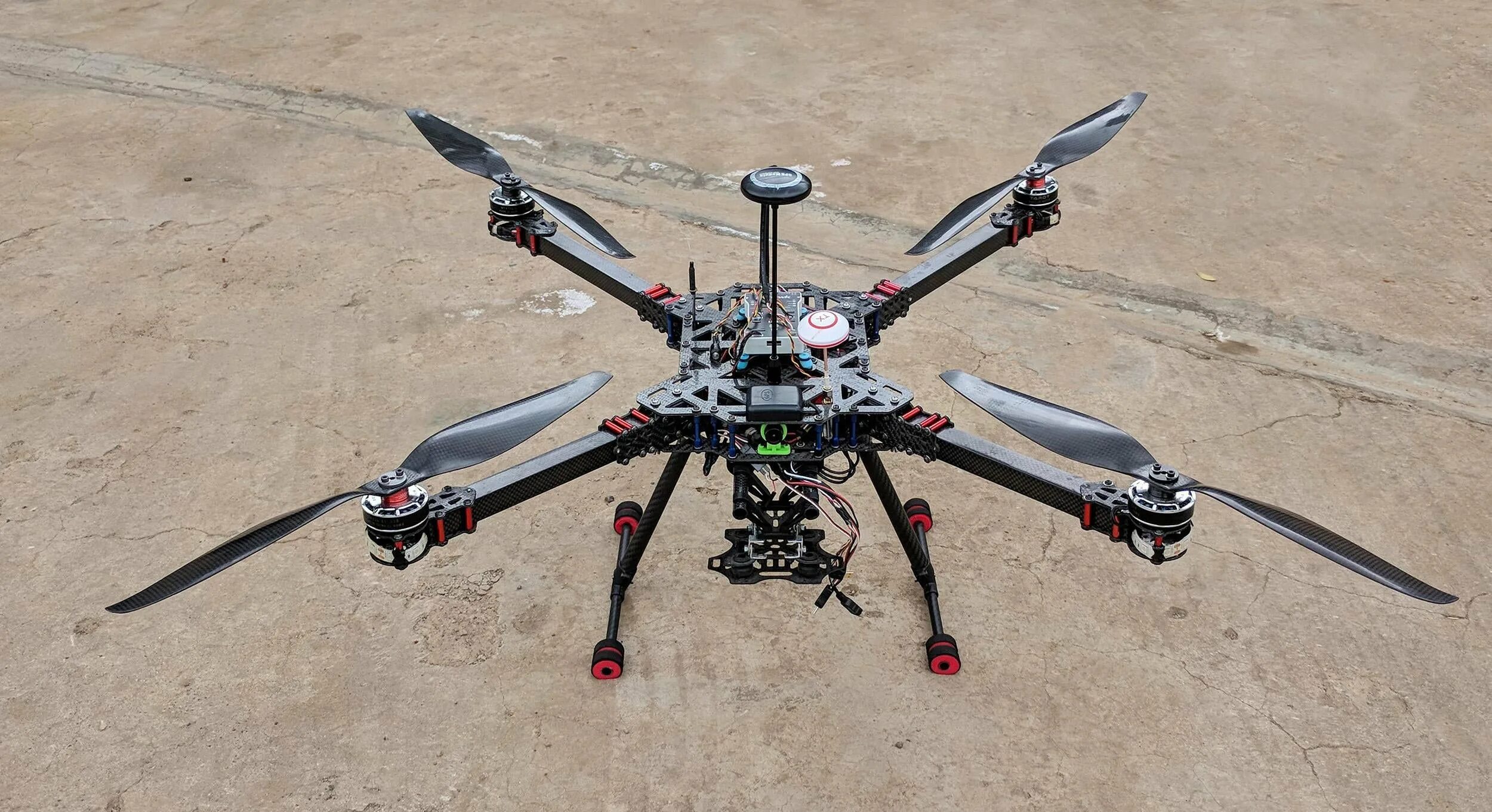 Радиус коптера. Квадрокоптер UAV q3. Drone frame 3d. Дрон Escalibur 130 Plus frame. Самодельный дрон.