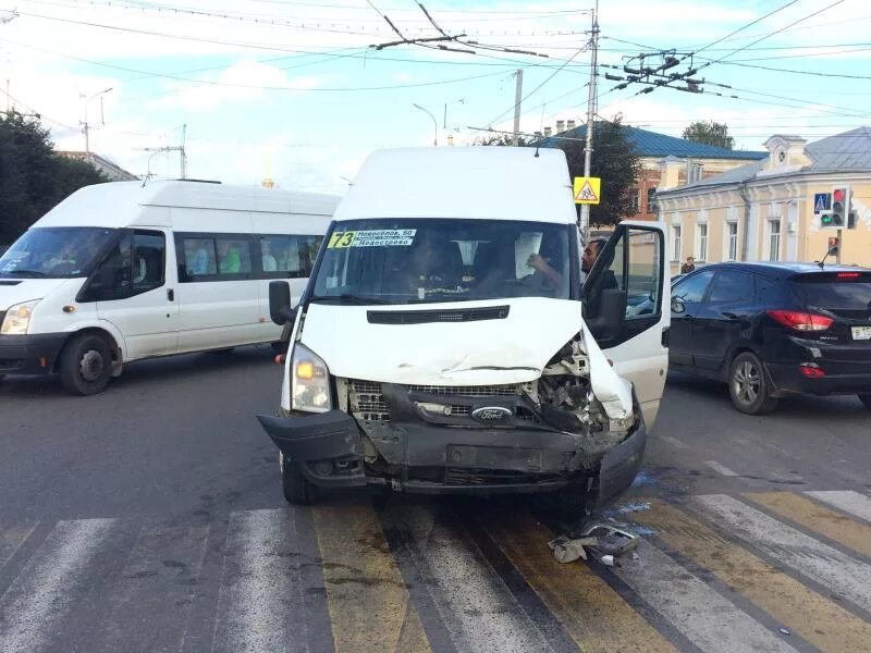 Маршрутное дтп. Авария Брянского автобуса.