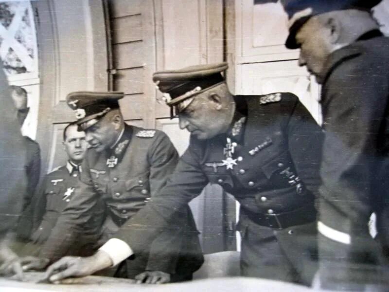 Эрнст буш фельдмаршал. Эрнст буш. Немецкий фельдмаршал эрнст буш. Эрнст буш фельдмаршал вермахта. Карл клейст.