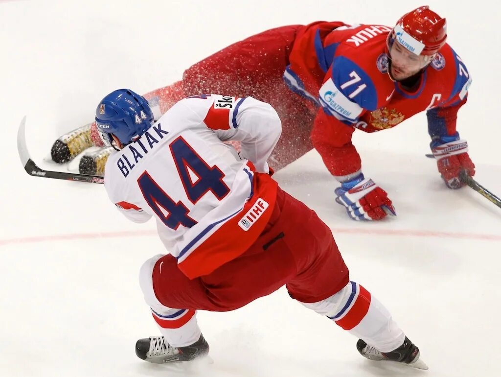 Чемпионат хоккея россия чехия. Россия хоккей 2010. ЧМ по хоккею 2010 финал.