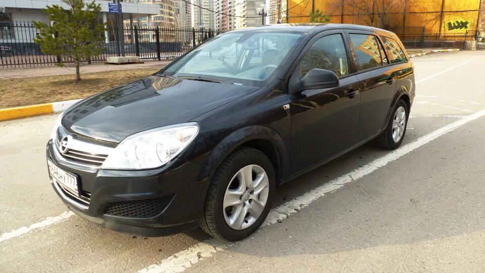 Опель универсал 2011 год. Опель универсал все модели фото. Astra универсал 2011 о. Opel astra j 2010 универсал. Astra универсал 2011 о.
