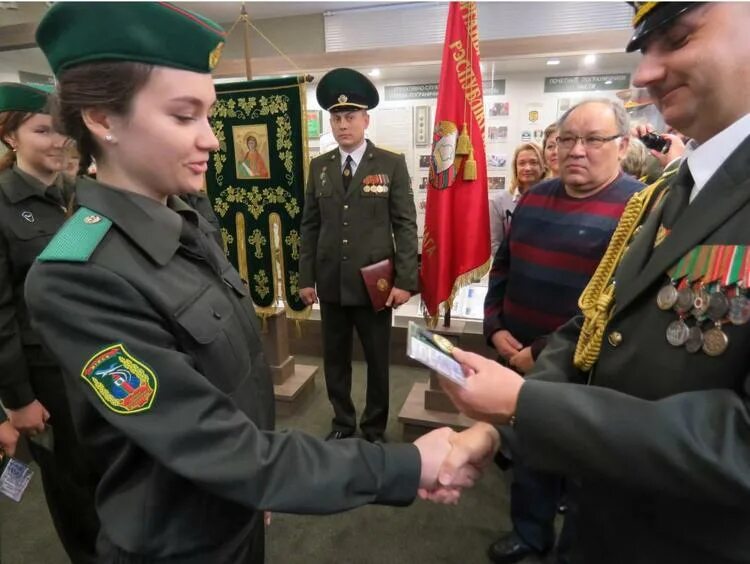 Управление пограничного контроля. Отряд пограничного контроля. контролер пограничного контроля. контролер пограничной службы. контролёр подразделения пограничного контроля.