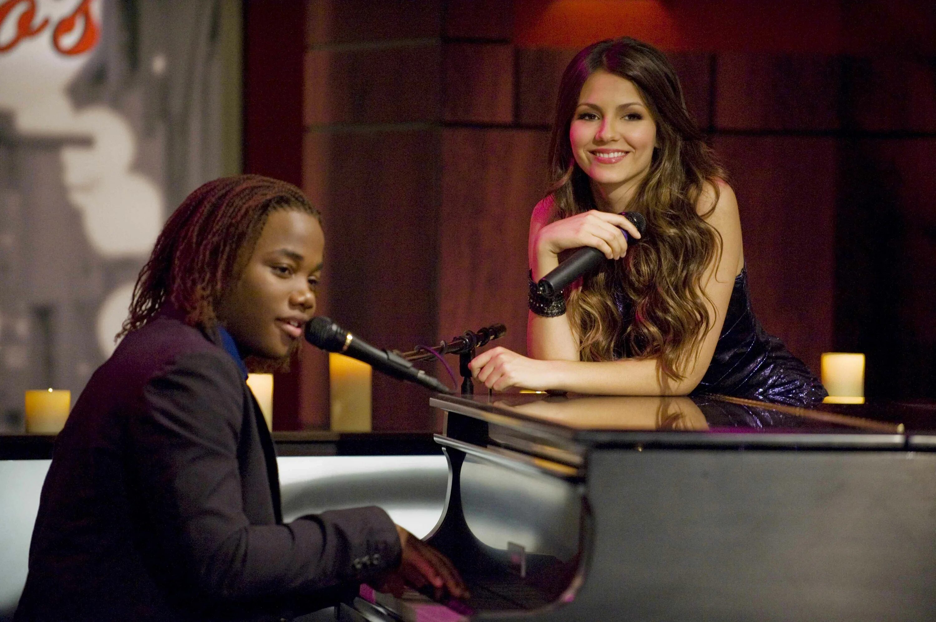 Люси тори. Ярмарка пряжа египетская купить. Home you интернет ароматизатор natural cotton. Виктория джастис с телефоном. Школа искусств виктория победительница.