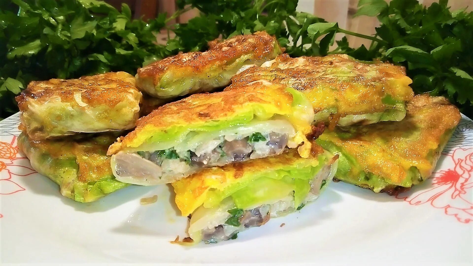 Блюда из капусты быстро и вкусно. Блюда из капусты. необычные блюда из капусты. капустные конвертики в кляре. блюда из капусты белокочанной.