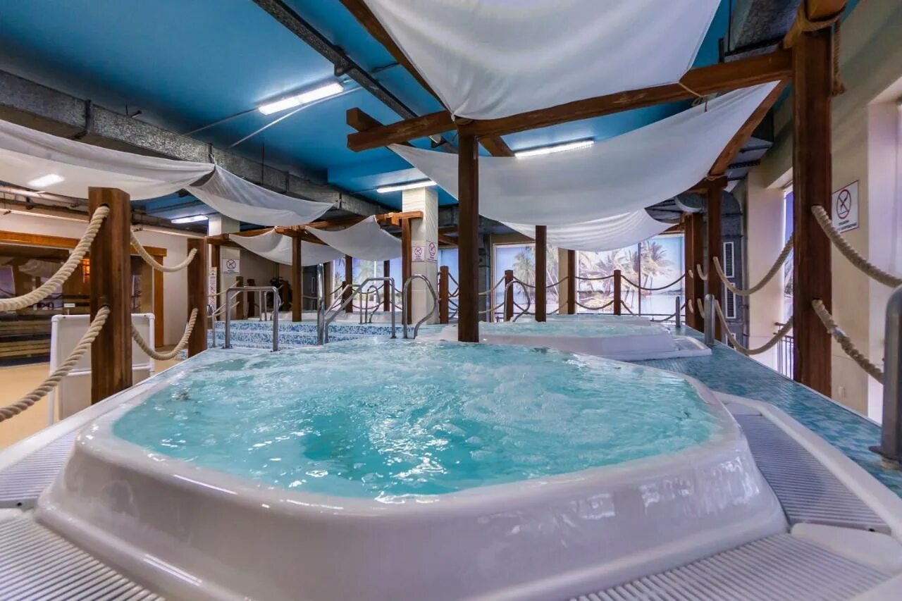 Казанский аквапарк ривьера. Аквапарк ривьера казань. Ривьера 4 казань. Казанский аквапарк ривьера. Аквапарк ривьера гостиница.