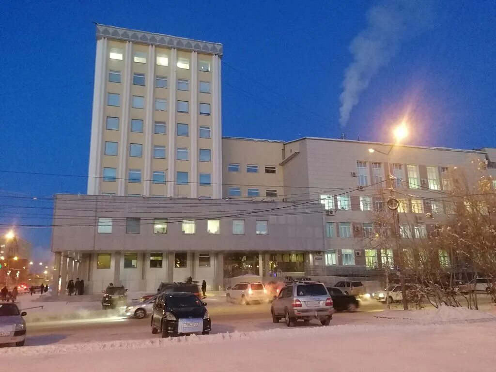 Якутск плаза торговый центр якутск. Макбанк. М. Кулаковского якутск. Гук свфу якутск.