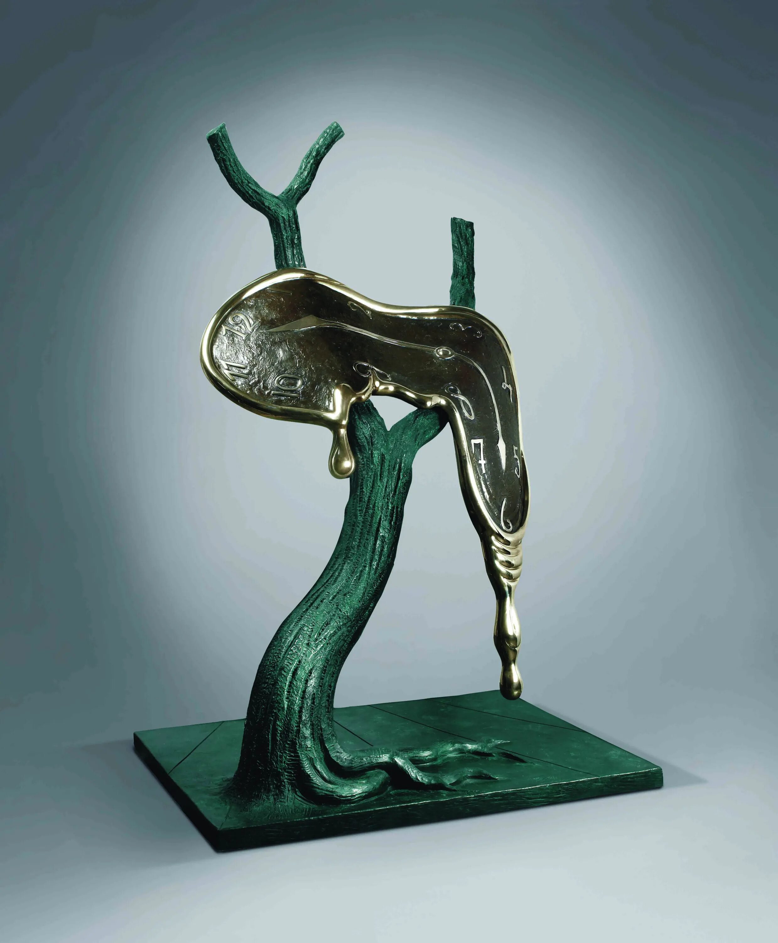 Тающие часы сальвадора дали скульптура. Сальвадор дали часы скульптура. Salvador dali sculptur. Профиль времени. Профиль времени.