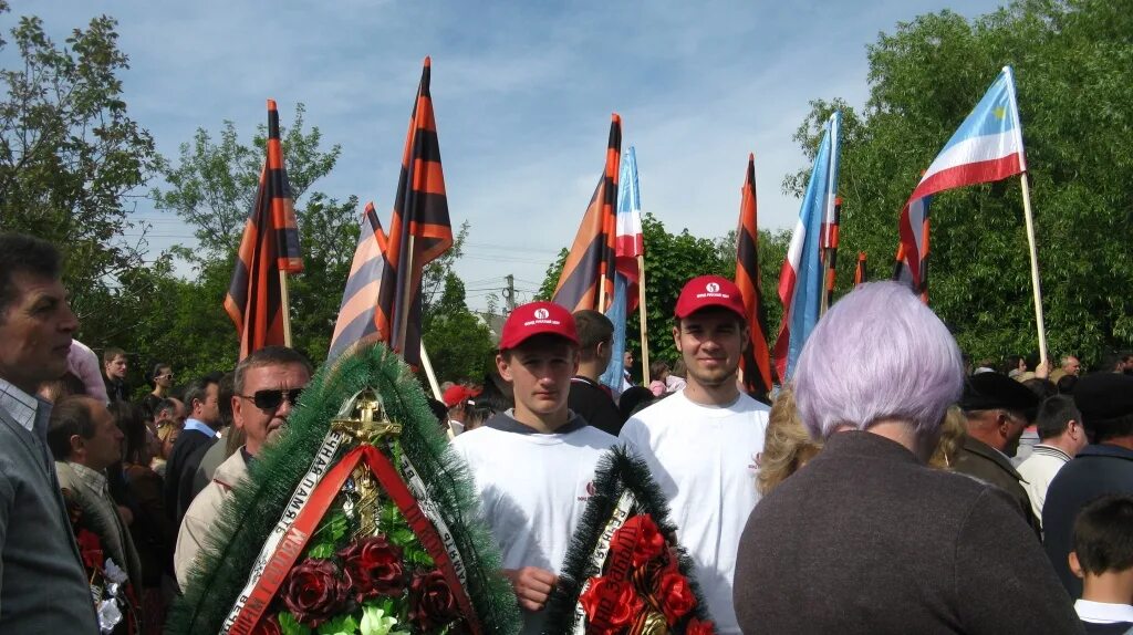 Автономия в молдавии. Гагаузской автономии Молдавии. Гагаузия день Победы комрат2023. Гагаузия Бессмертный полк. День Победы в Гагаузии.