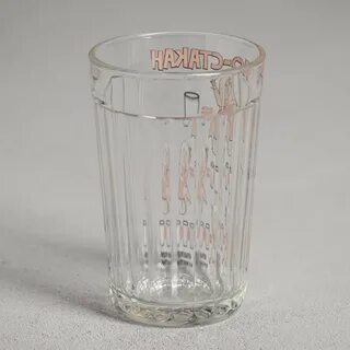Чайный стакан и граненый стакан